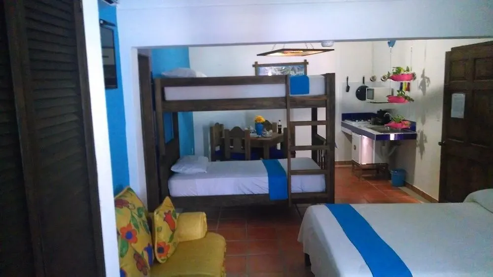 Mexicasa Cancun Hostel
