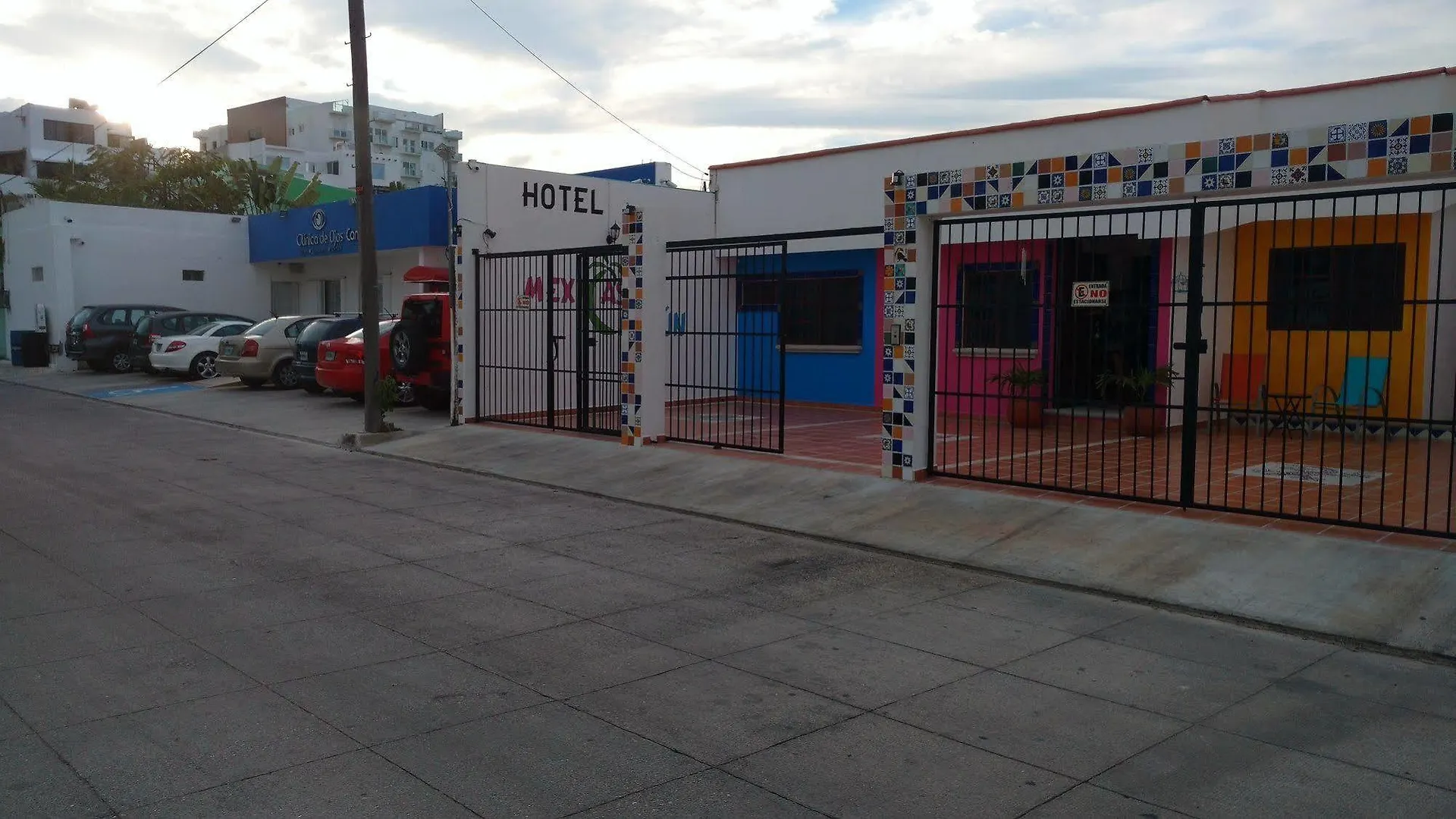 Mexicasa Cancun Hostel